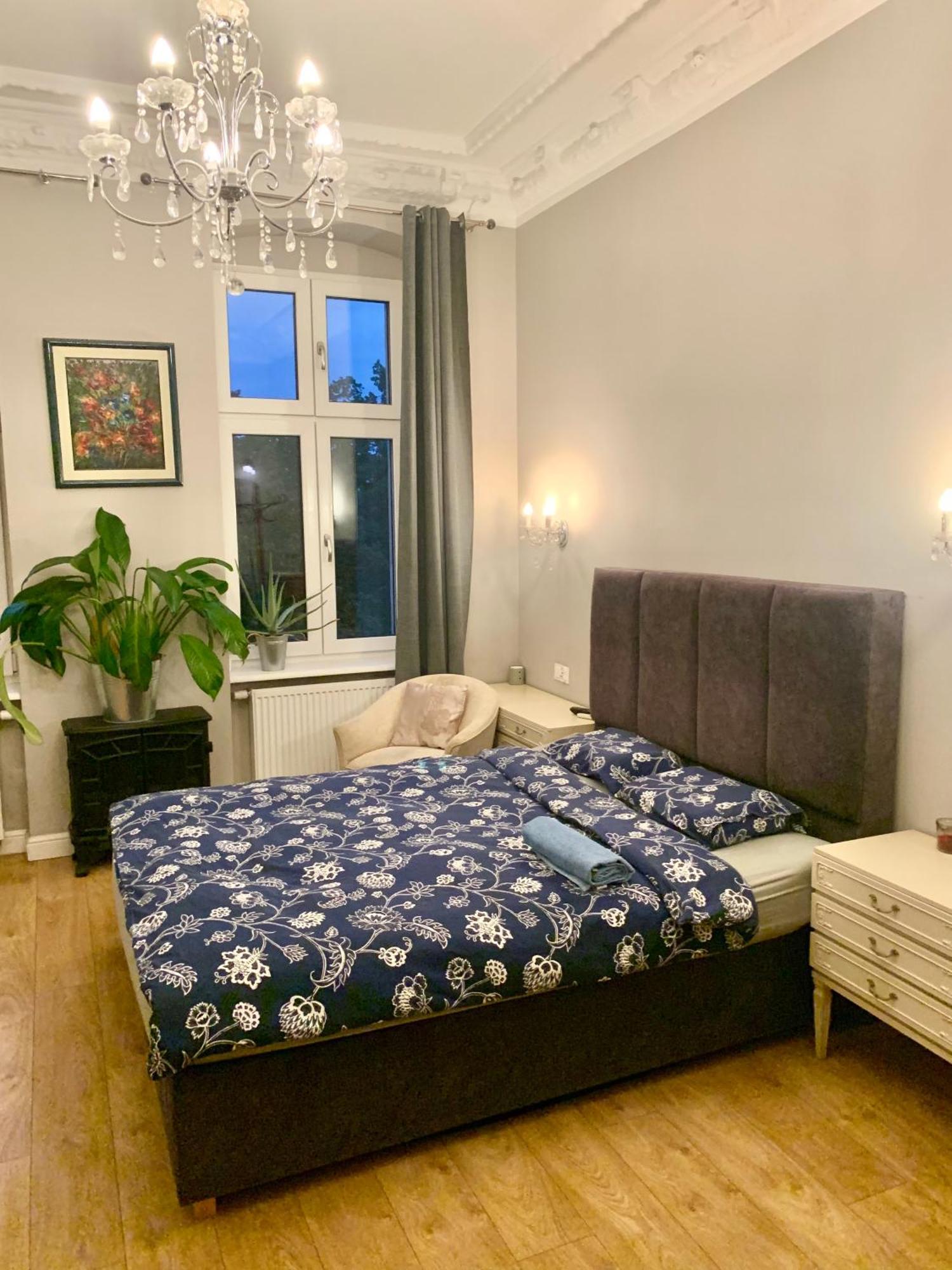 Cozy Room In Artistic District 2 Bathrooms Center - Wroclaw — Photos 1